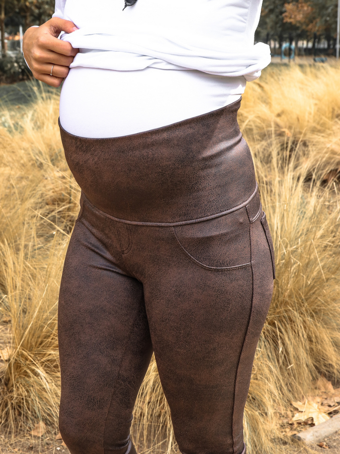 Ropa maternal. Pantalones maternales, Jeans, calzas y jogger. Tienda de Embarazadas. Fular. Ropa maternidad y lactancia. Premamá. Post parto. Prendas para dar papa. Envío a todo Chile. Maternity. Ropa Maternal H&M.