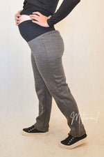 Jogger de embarazo. Ropa maternal. Tienda online. Pantalones, Jean, calzas y jogger. Fular. Ropa lactancia. Premamá. Post parto. Prendas para dar papa. Envío a todo Chile. Maternity. 
